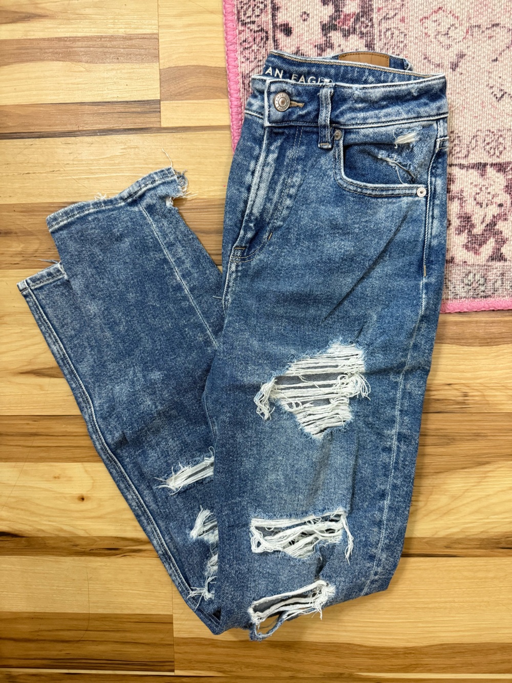 American Eagle Outfitters Distressed Blue Straight Jeans